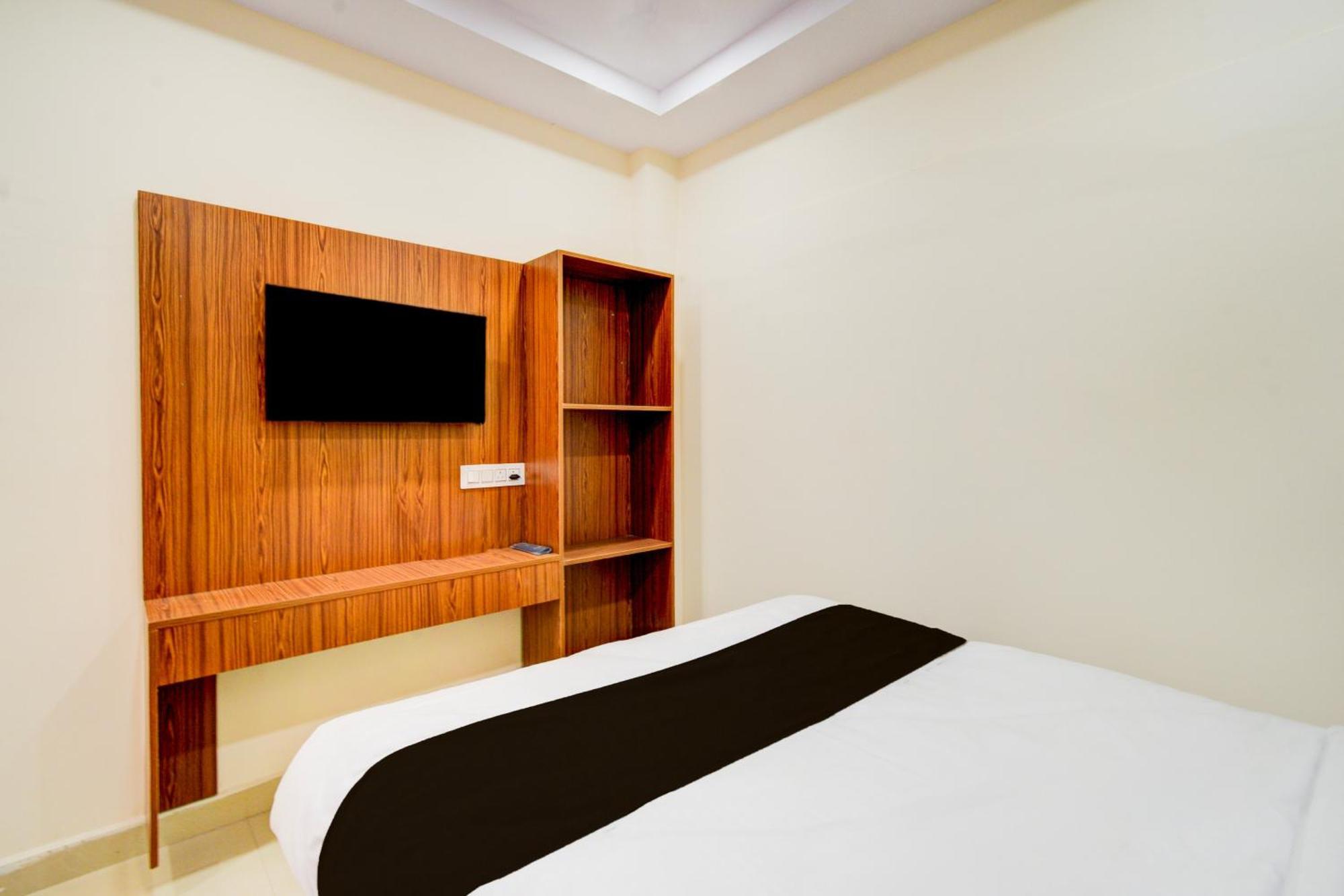 Hotel O D N Groups Sururnagar Luaran gambar