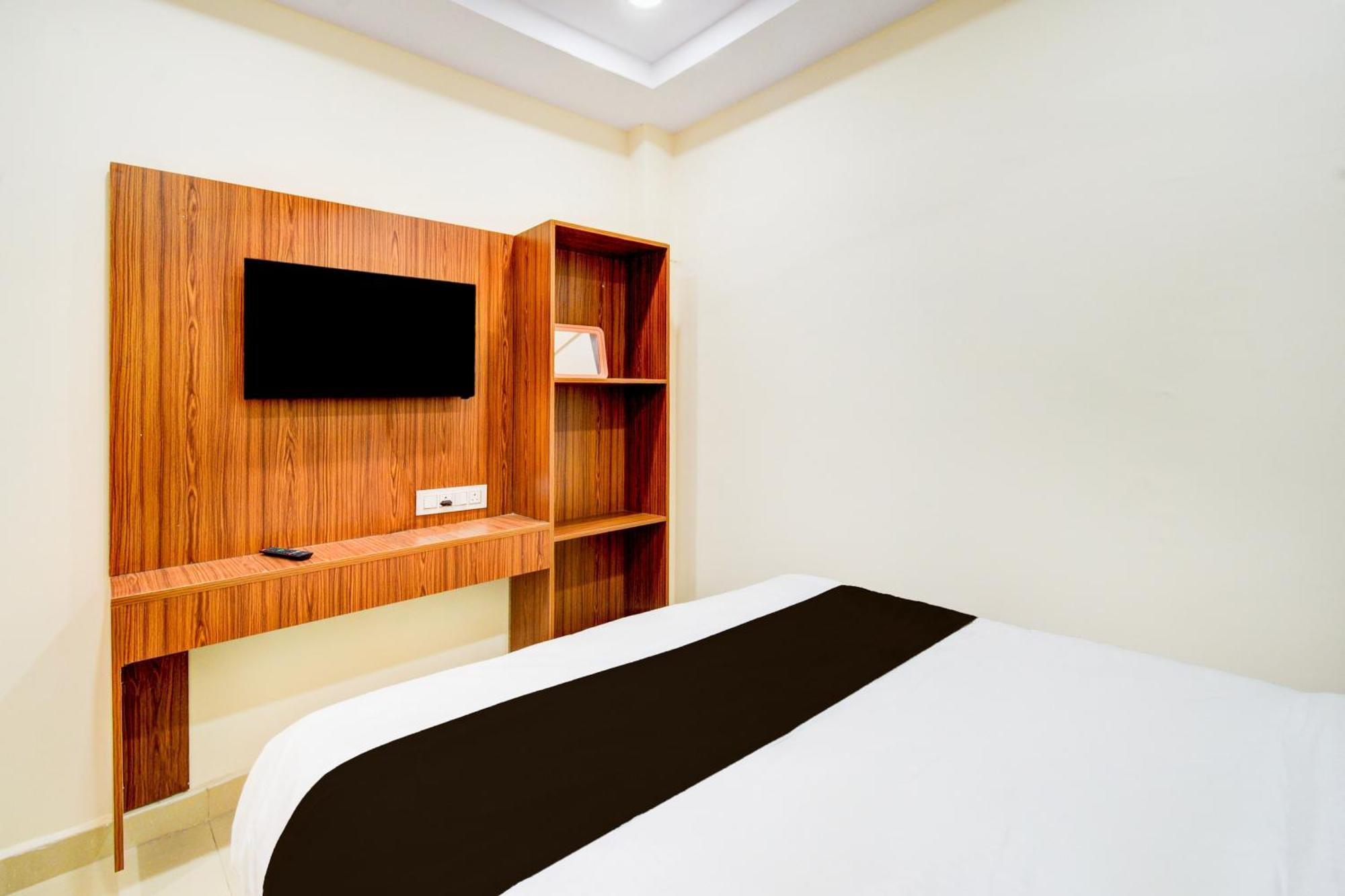 Hotel O D N Groups Sururnagar Luaran gambar